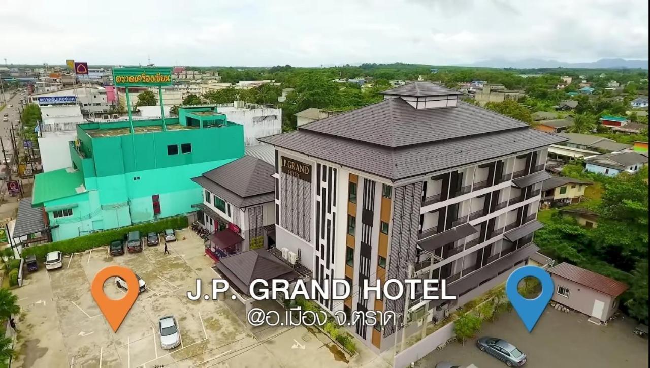 טראט J.P.Grand Hotel מראה חיצוני תמונה