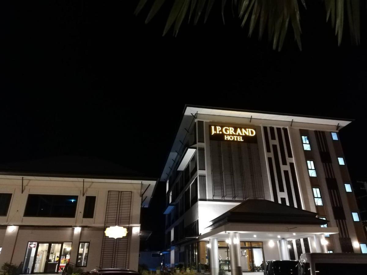 טראט J.P.Grand Hotel מראה חיצוני תמונה