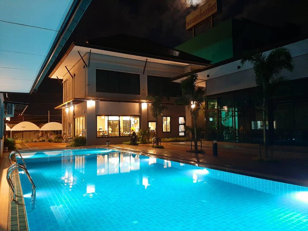 טראט J.P.Grand Hotel מראה חיצוני תמונה