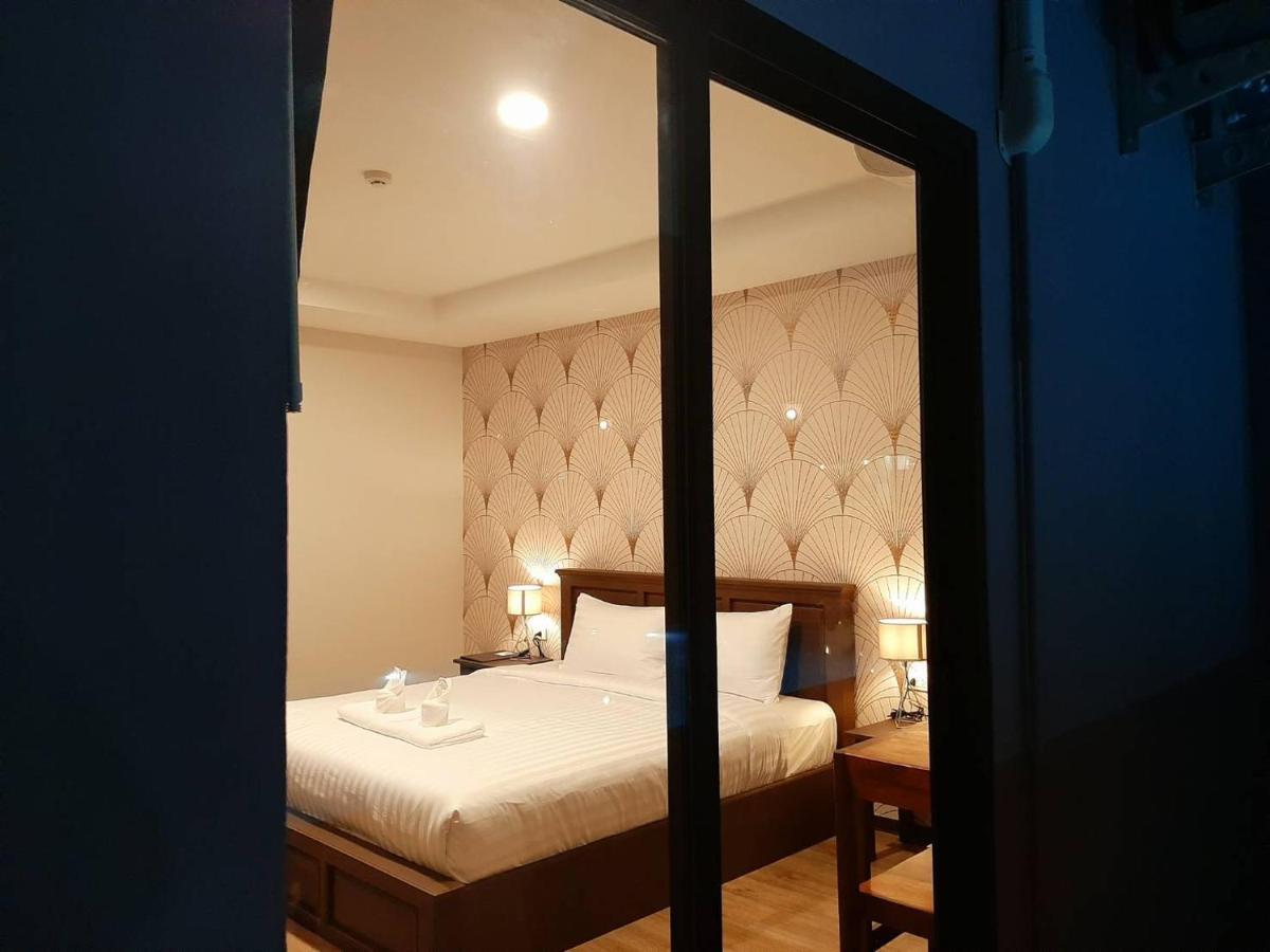טראט J.P.Grand Hotel מראה חיצוני תמונה