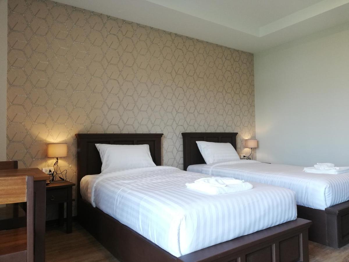 טראט J.P.Grand Hotel מראה חיצוני תמונה