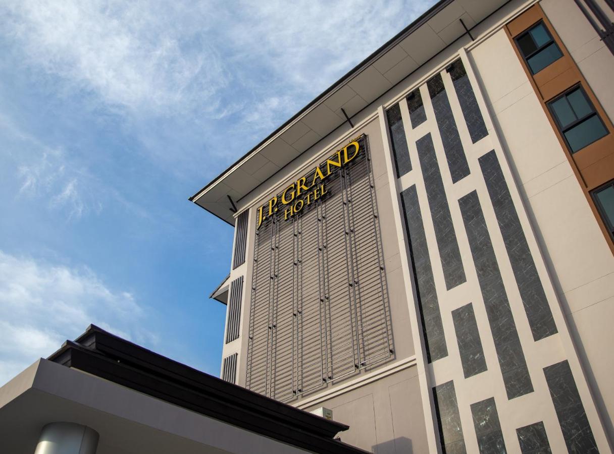 טראט J.P.Grand Hotel מראה חיצוני תמונה