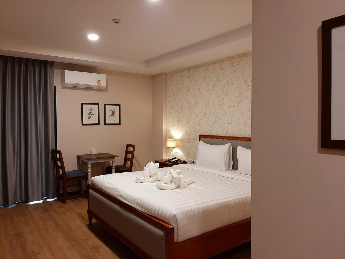 טראט J.P.Grand Hotel מראה חיצוני תמונה